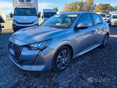 Usata Peugeot 208 Allure 101 CV (74 kW) 2021 Grigio Utilitaria