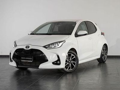 Usata Toyota Yaris Hybrid Trend 115 CV (84 kW) 2021 Bianco Berlina