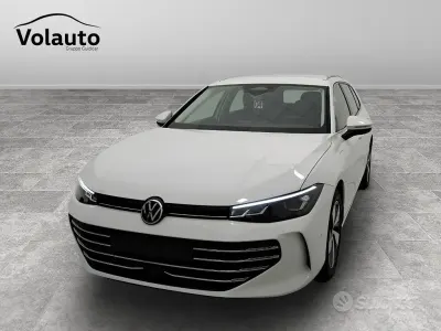 Nuova VW Passat 150 CV (110 kW) 2025 Bianco Station wagon