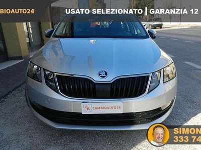 Usata Skoda Octavia Executive 116 CV (85 kW) 2017 Argento Station wagon
