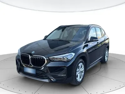Usata BMW X1 Advantage 125 CV (91 kW) 2021 Nero SUV
