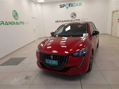 Usata Peugeot 208 Allure 102 CV (75 kW) 2022 Rosso Utilitaria