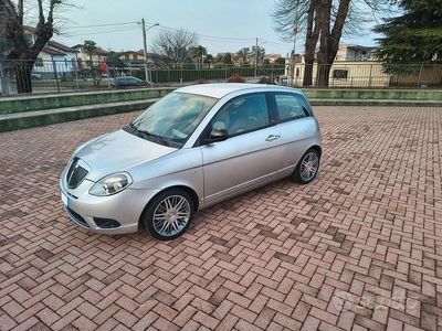 Usata Lancia Ypsilon 77 CV (56 kW) 2011 Utilitaria