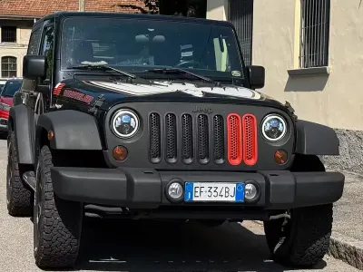 Usata Jeep Wrangler Sport 200 CV (147 kW) 2011 Nero SUV
