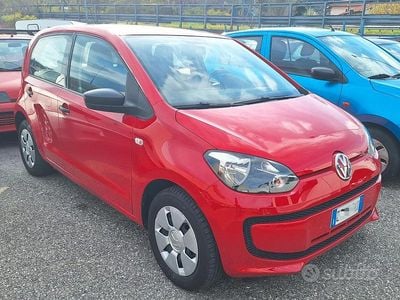 Begagnad VW up! 59 HK (43 kW) 2015 Röd Halvkombi