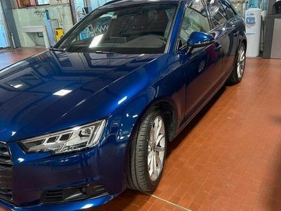 Usata Audi A4 S-Line 150 CV (110 kW) 2018 Blu Station wagon
