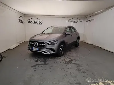 Usata Mercedes GLA180 Advanced 116 CV (85 kW) 2025 Grigio SUV