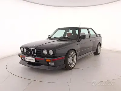 Usata BMW M3 194 CV (142 kW) 1988 Grigio Berlina