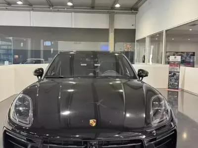 Usata Porsche Macan T 163 CV (119 kW) 2024 Nero SUV