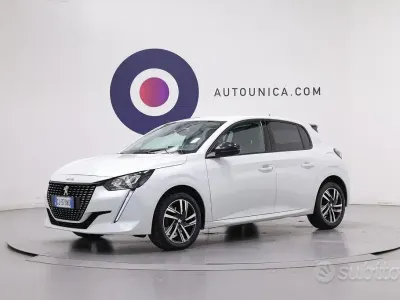 Usata Peugeot 208 Allure 101 CV (74 kW) 2022 Bianco Utilitaria