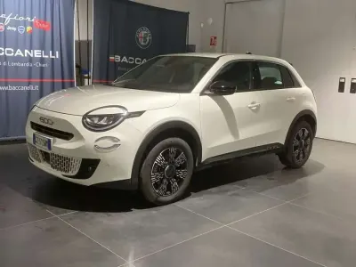 Usata Fiat 600 145 CV (106 kW) 2025 Bianco SUV