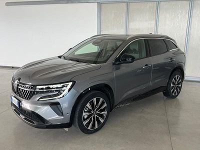 Usata Renault Austral Techno 131 CV (96 kW) 2023 Grigio SUV