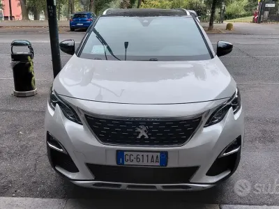 Usata Peugeot 5008 GT 131 CV (96 kW) 2021 Bianco SUV