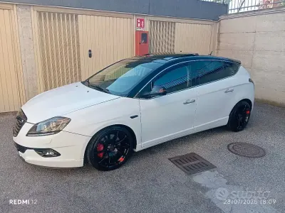 Usata Lancia Delta 190 CV (139 kW) 2009 Bianco Utilitaria