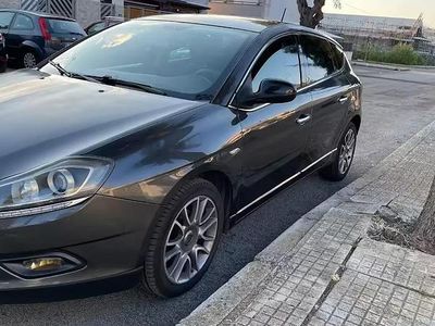 Usata Lancia Delta 120 CV (88 kW) 2009 Utilitaria