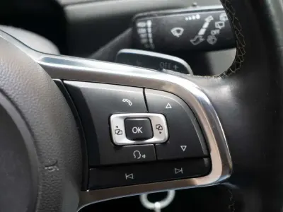 Usado VW Golf VII Edition 125 HP (91 kW) 2016 Sedan