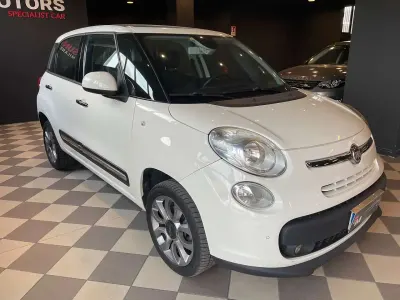 Begagnad Fiat 500L Lounge 80 HK (58 kW) 2015 Vit Minibuss