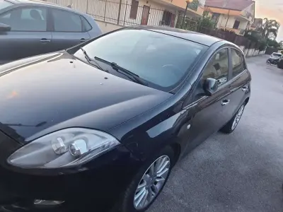 Usata Fiat Bravo Dynamic 120 CV (88 kW) 2012 Nero Utilitaria