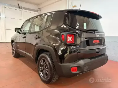 Usado Jeep Renegade Longitude 130 CV (95 kW) 2022 Negro SUV