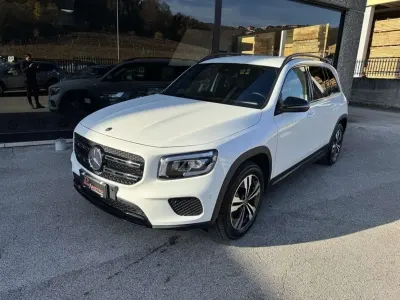 Usata Mercedes GLB200 150 CV (110 kW) 2021 Other SUV