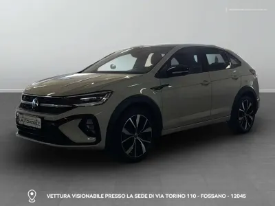 Usata VW Taigo R-line 110 CV (80 kW) 2023 Ascot grey deep black perlato SUV