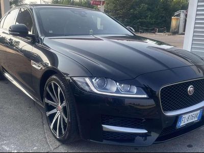 Usata Jaguar XF Sportbrake R-Sport 241 CV (177 kW) 2018 Station wagon