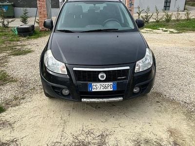 Usata Fiat Sedici 120 CV (88 kW) 2008 SUV