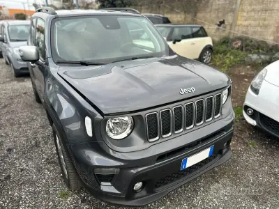 Usata Jeep Renegade Limited 131 CV (96 kW) 2022 Graphite gray SUV
