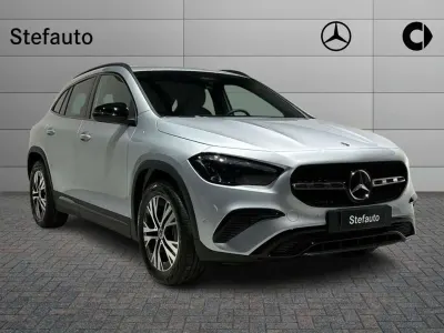 Nuova Mercedes GLA200 Advanced 150 CV (110 kW) 2025 Argento hightech SUV