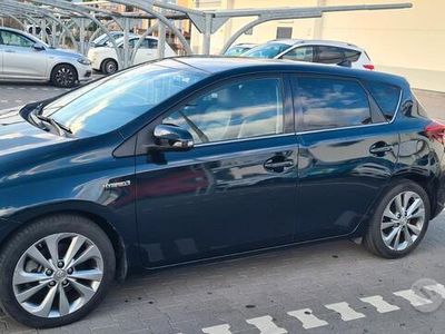 Toyota Auris Hybrid