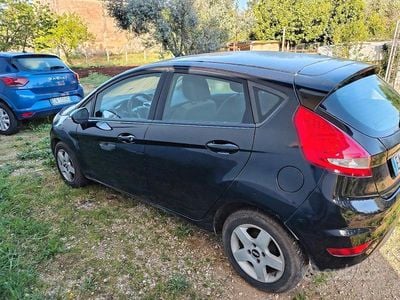 Usata Ford Fiesta 96 CV (70 kW) 2010 Nero Berlina