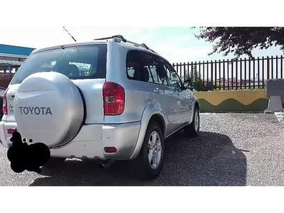 Usata Toyota RAV4 116 CV (85 kW) 2003 Grigio SUV