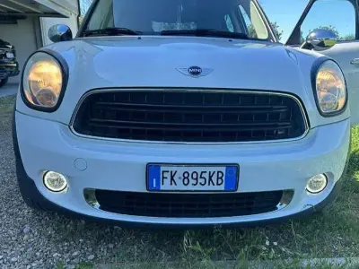Usata Mini Cooper D Countryman Business 111 CV (81 kW) 2014 SUV