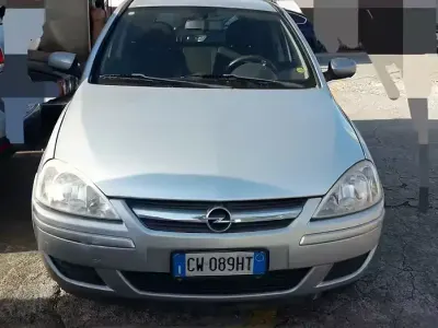 Usata Opel Corsa 69 CV (50 kW) 2005 Grigio Utilitaria