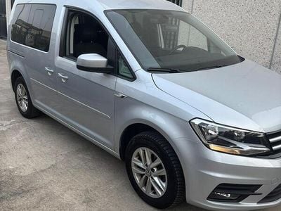 Usata VW Caddy 102 CV (75 kW) 2019 Grigio Monovolume