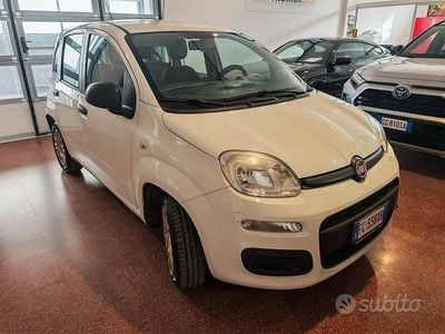 Usata Fiat Panda Pop 69 CV (50 kW) 2016 Bianco Berlina