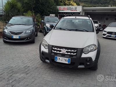 Bianco Usata 2012 Fiat Strada Pick-up | 13.990 € (Buon prezzo)