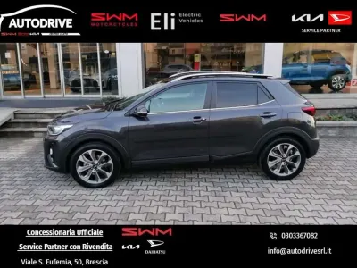 Usata Kia Stonic 99 CV (72 kW) 2019 Grigio scuro SUV