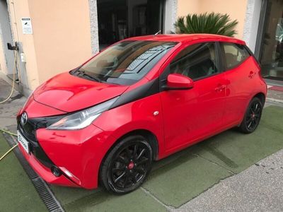 usata Toyota Aygo 1.0 VVT-i 69 CV 5 porte x-play NEOPATENTATI