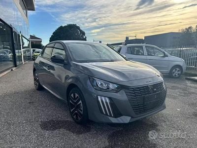 Begagnad Peugeot 208 Allure 102 HK (75 kW) 2025 Grå Halvkombi