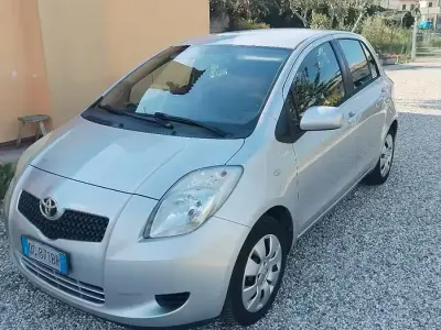 Begagnad Toyota Yaris