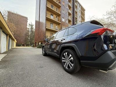 Usata Toyota RAV4 Hybrid Lounge 178 CV (130 kW) 2019 SUV