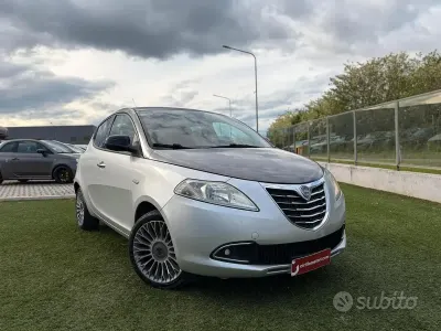 Usata Lancia Ypsilon S 86 CV (63 kW) 2012 Grigio Utilitaria