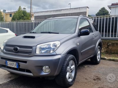 usata Toyota RAV4 2.0i 16V cat 3 porte Fun