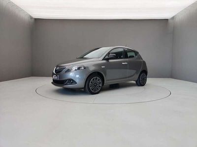 usata Lancia Ypsilon 1.0 HYBRID 70CV GOLD