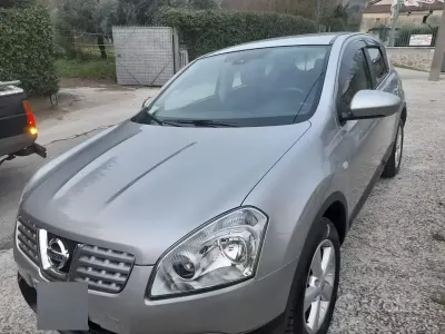 Usata Nissan Qashqai 106 CV (77 kW) 2009 Grigio SUV