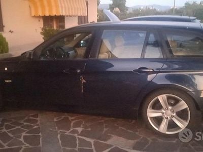 Usata BMW 320 177 CV (130 kW) 2007 Blu Station wagon