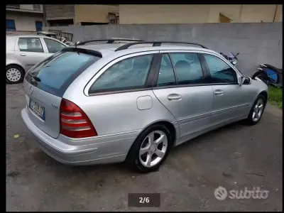 Usata Mercedes 220 95 CV (69 kW) 2004 Station wagon