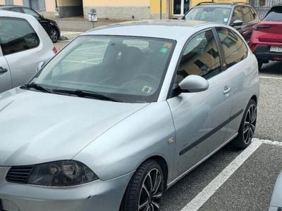 Usata Seat Ibiza 75 CV (55 kW) 2006 Grigio Utilitaria