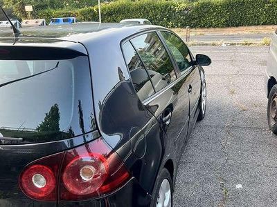 Usata VW Golf V Trendline 105 CV (77 kW) 2007 Berlina